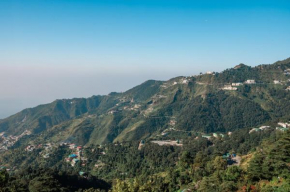 SUN 2BHK by Wabi Sabi Stays Steep Uphill walk 5 Mins